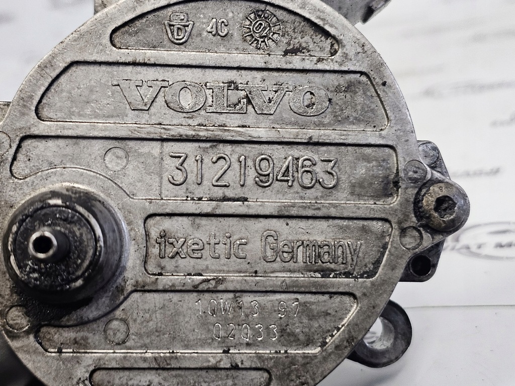 фото №5, Volvo xc70 2.4 d5 d5244t d5244t4 вакуум насос 31219463