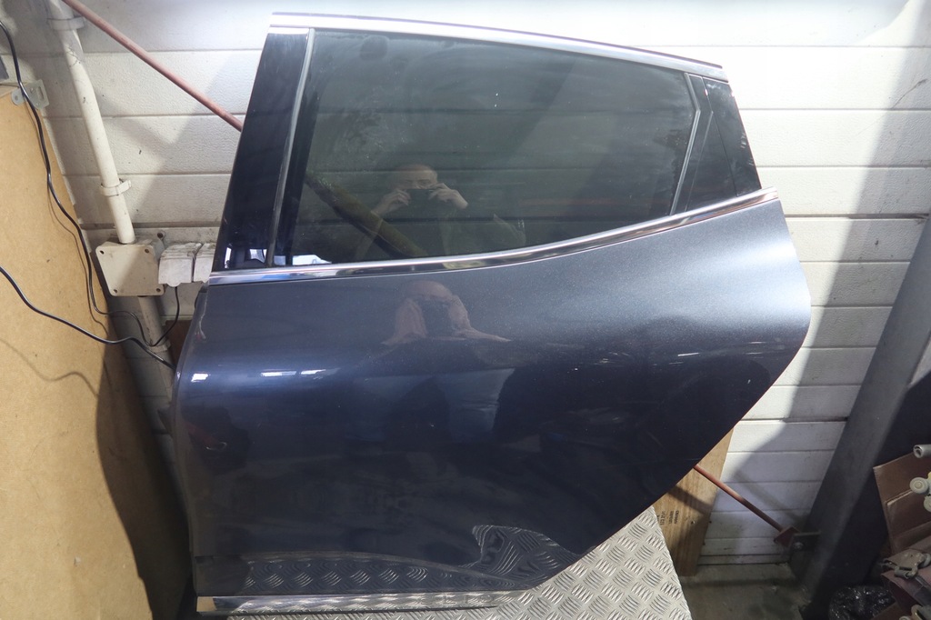 фото №1, Дверь левый задняя clio v вмятина лак tekpn