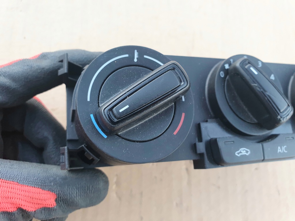 фото №4, Панель обдув кондиционера ibiza iv rapid polo p-ń