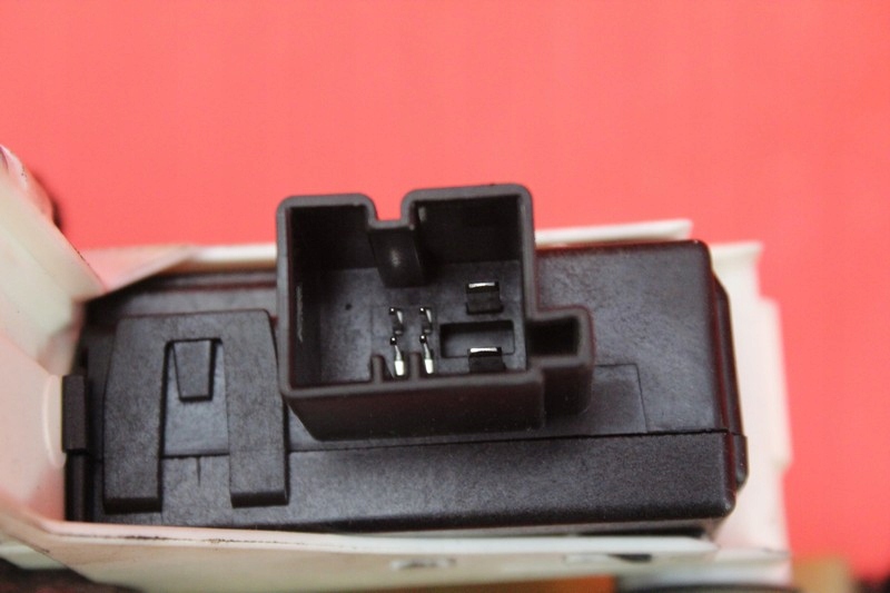 фото №13, Подъемник стекло левый перед eu audi q7 4l 07r