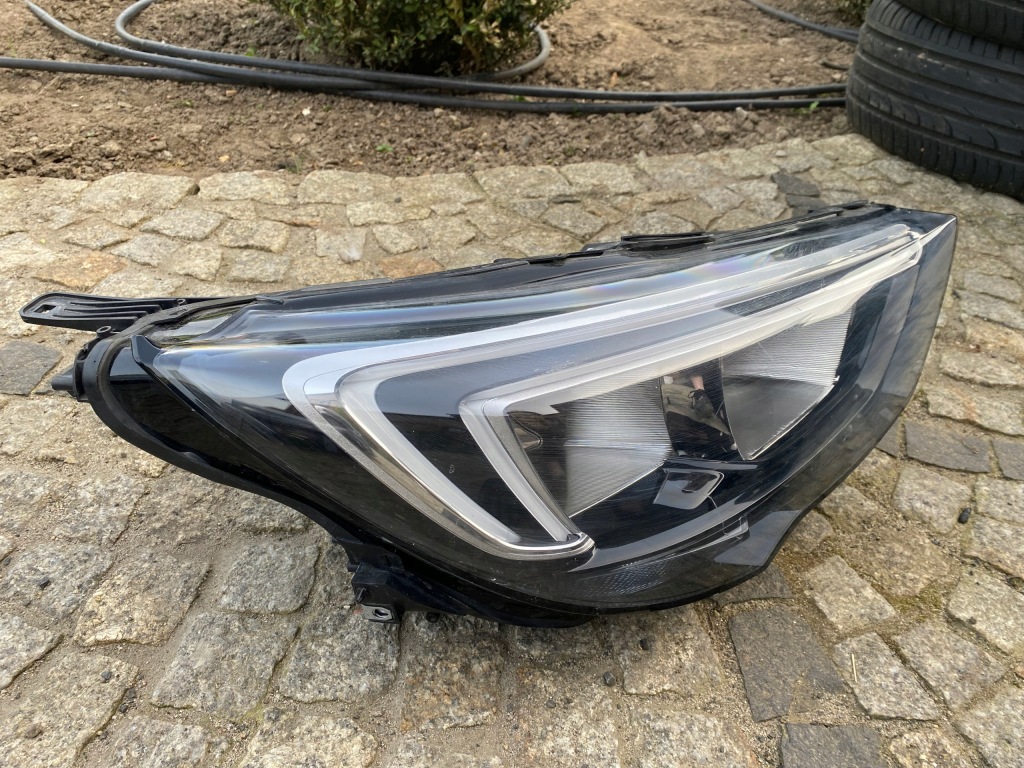 фото №3, Opel crossland x лампа правая перед led 13467968 оригинал