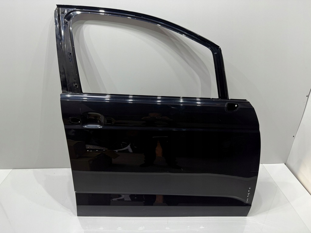 фото №1, Vw touran 5ta 15- дверь правое перед передние