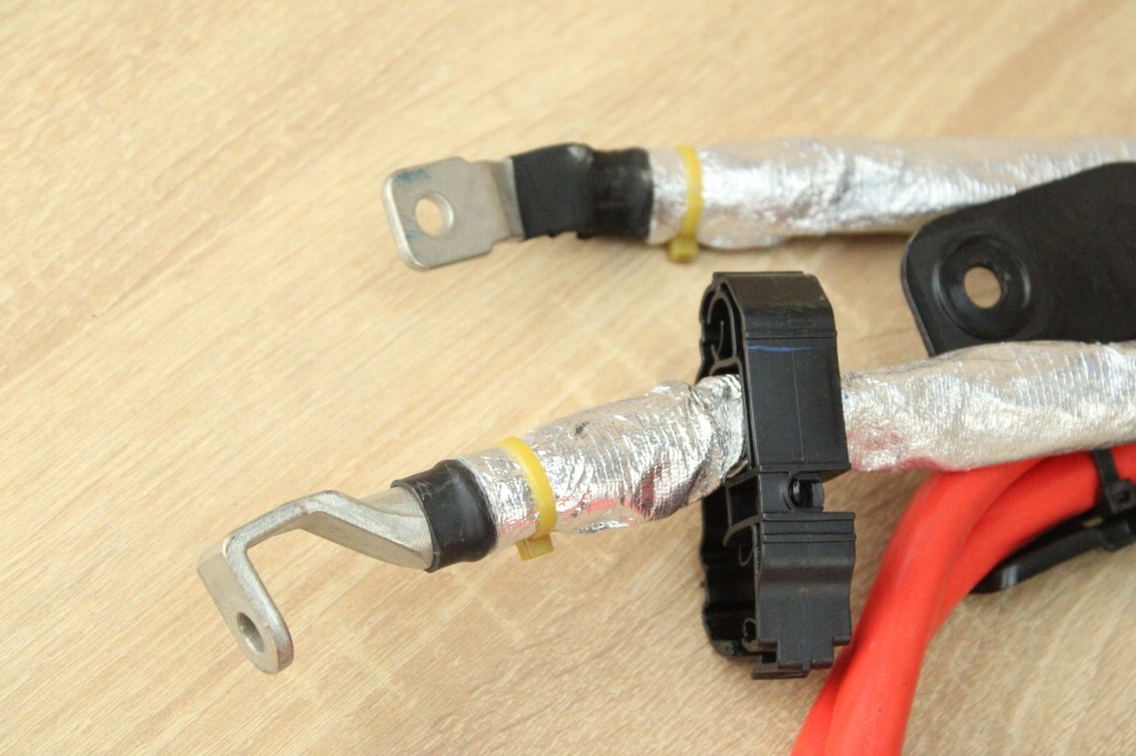 Оригинальные провода плюсовой аккумулятор bmw g26 g20 g22 6991144 17km! с Разборки