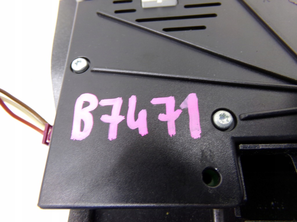 фото №5, Лампа освещение салона кабины mercedes slk r171 w171 lift a1718202401