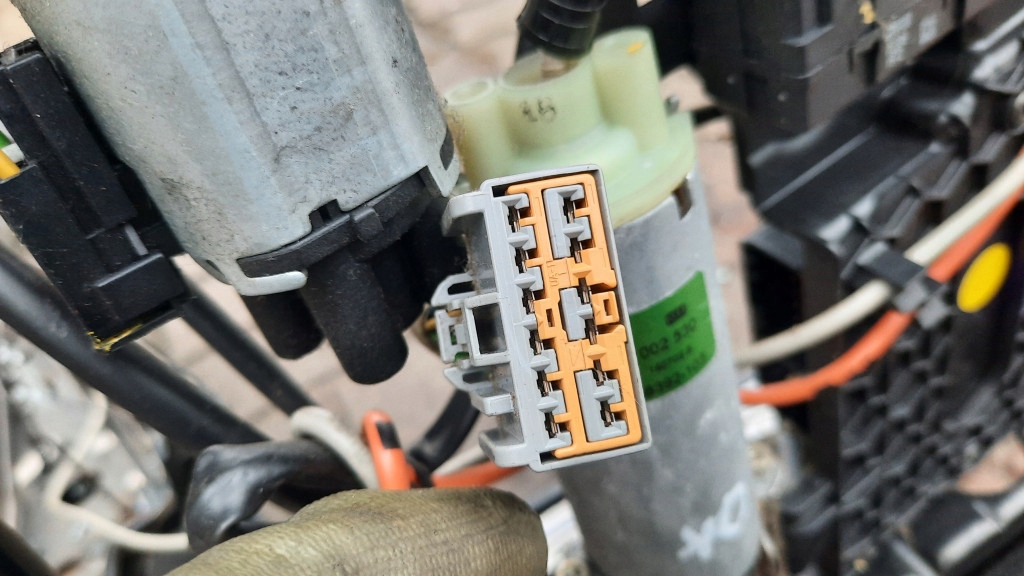 фото №9, Каркас сиденье левый перед 8664226 volvo s80 98-06r