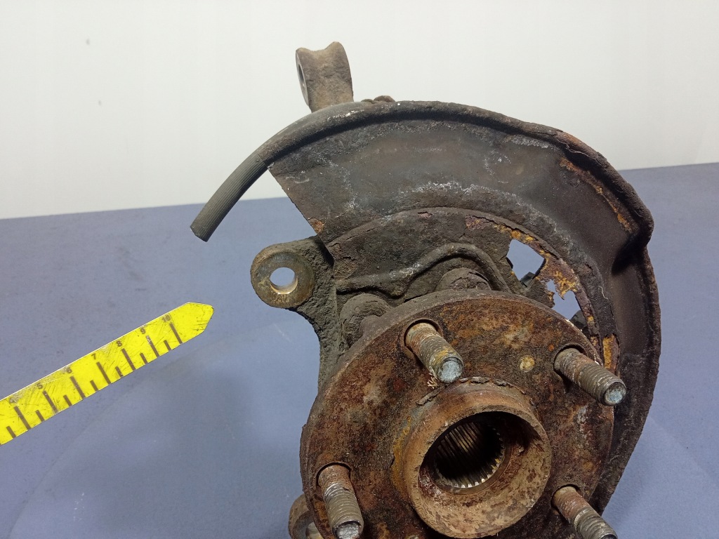 фото №2, Toyota rav4 iii xa30 поворотний кулак перед ліва ступиця