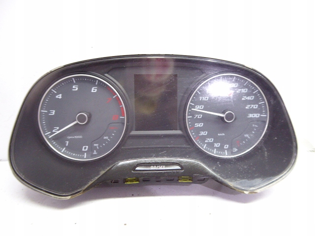 фото №1, Seat leon iii 12- счетчик приборы 2.0