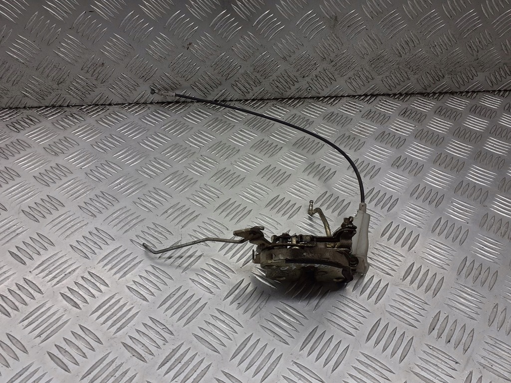 фото №1, Замок двері лівий перед toyota yaris i