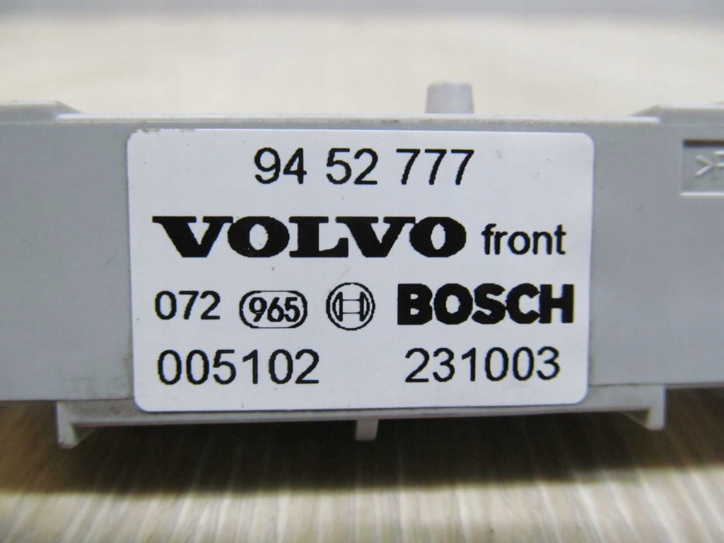 Volvo s60 v70 xc рестайлинг  датчик ударный удара 9452777 Цена