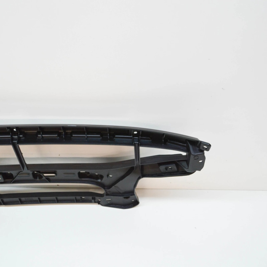 Audi e-tron sportback gea бампер передній середній решітка радіатора 4ke8076839b9 oem Київ