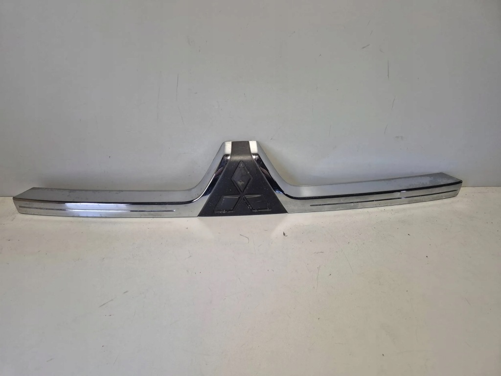 фото №1, Решётка радиатора хром решетка mitsubishi pajero iv 4 7450a153