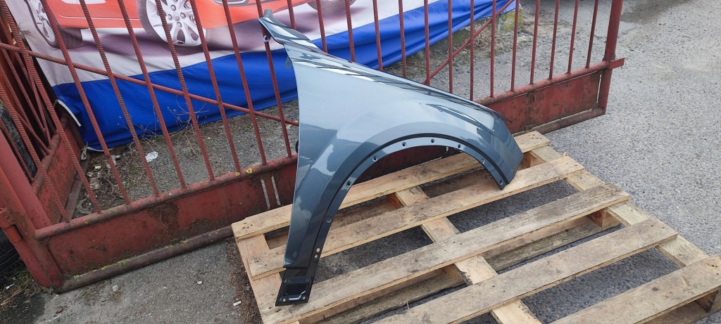 Крыло  aluminiowy правый  перед передний audi q7 4m 1.15-12.19 дорестайлинг  lx7r Киев