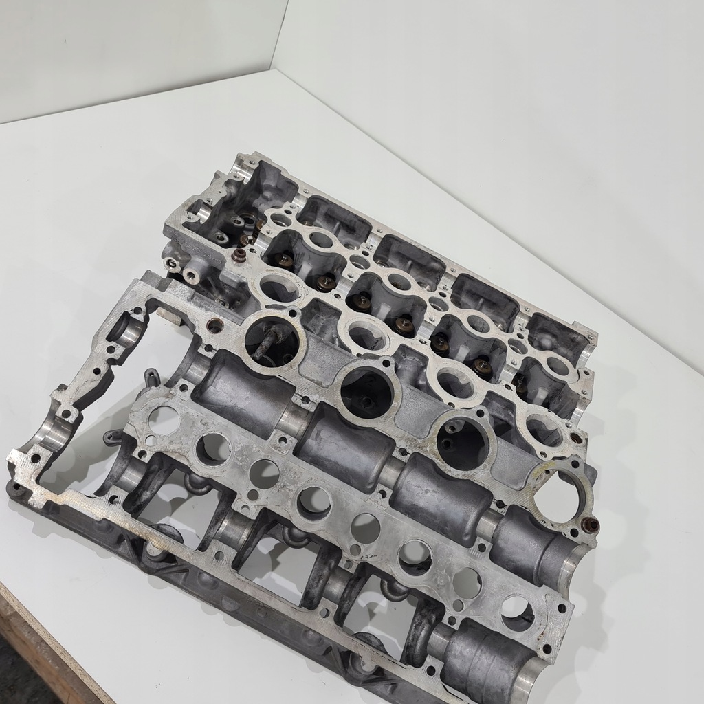 фото №1, Крышка клапанов 2.0 hdi fiat citroen peugeot