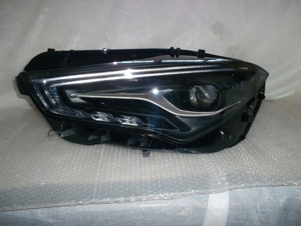 фото №1, Mercedes cla lift 118 w118 performance лампа фара новий kompletny