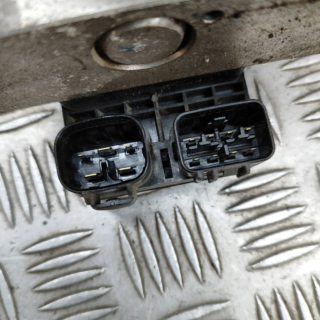 фото №5, Toyota hiace h50, h60, h70 2001 насос abs