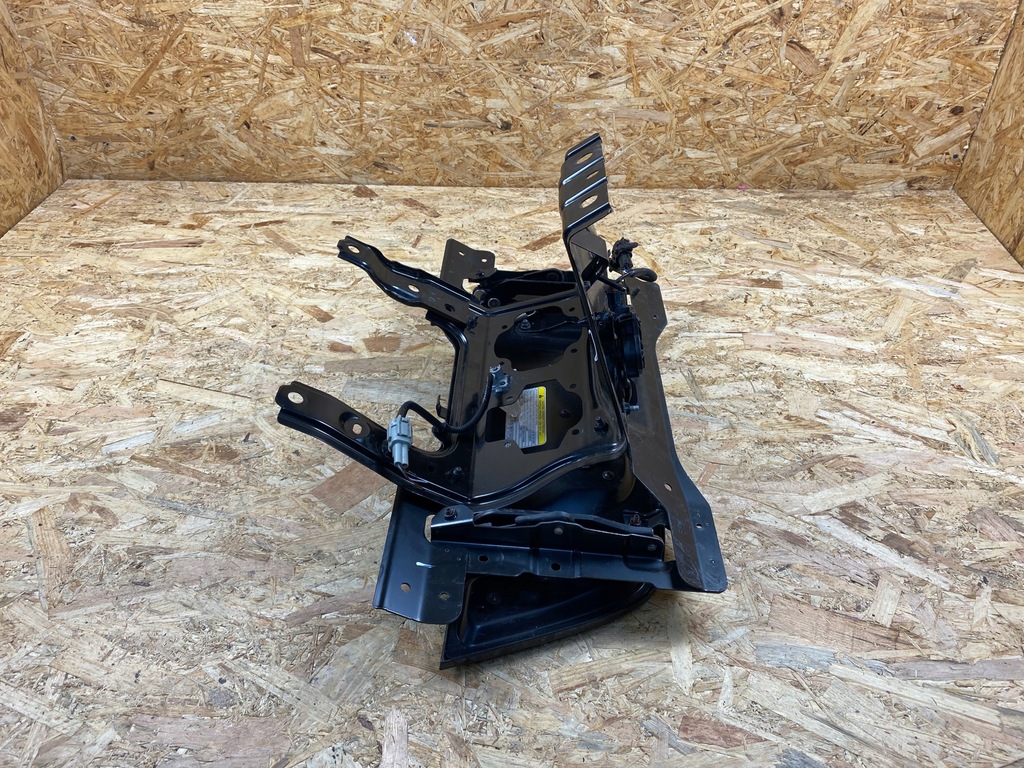 фото №10, Крышка разъём зарядки nissan leaf ii код лакокрасочного покрытия: z11 2017-