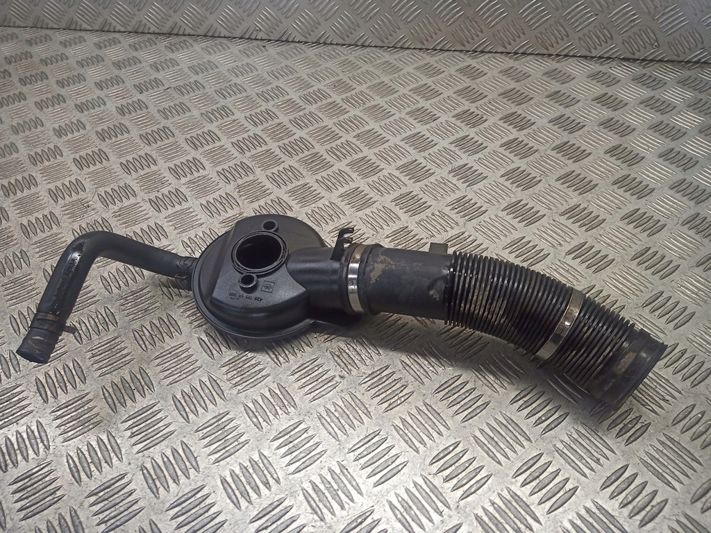 фото №1, Вентиляция картера шланг opel corsa c 1.2 90572687