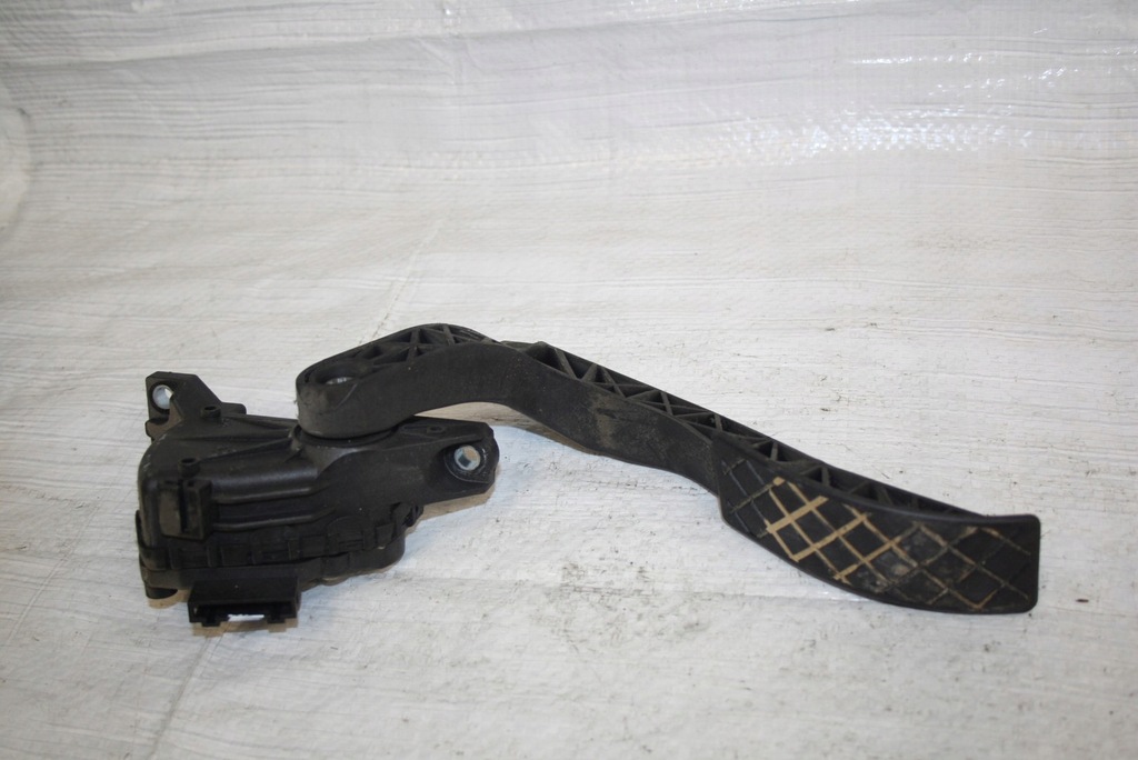 фото №7, Audi a4 b6 b7 euro педали педаль комплект 8e1721316