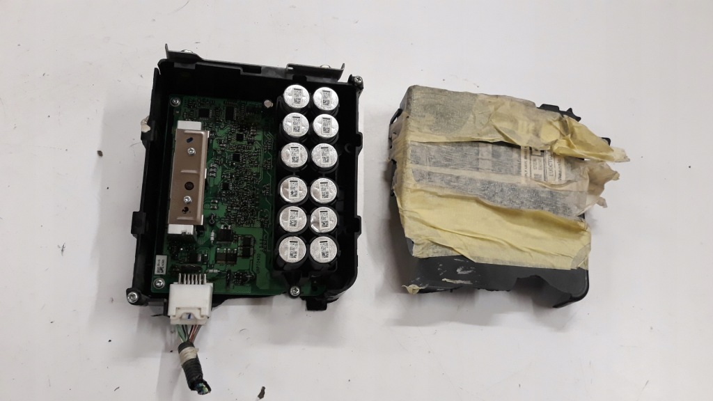 фото №1, Блок керування модуль 6d120-744 lexus gs 350h 05-11