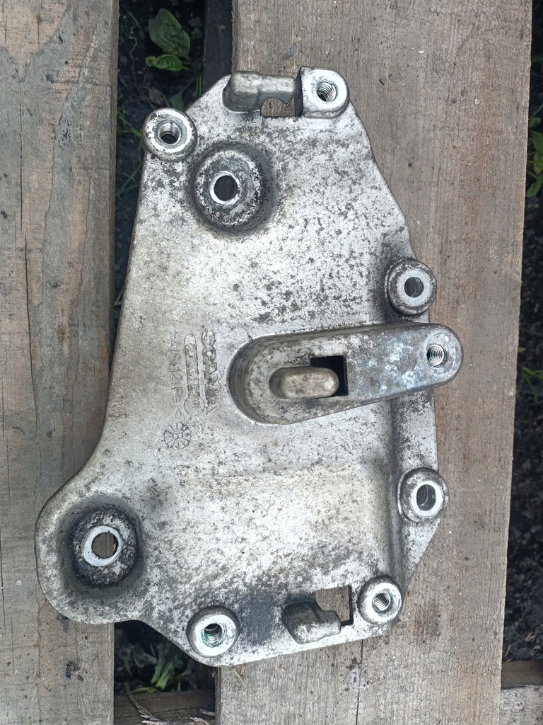 фото №1, Кронштейн кронштейн scania r s кронштейн 2723133