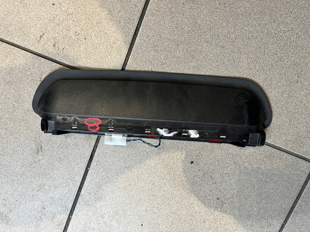 фото №1, 8 bmw e90 sedan свет стоп-сигнал