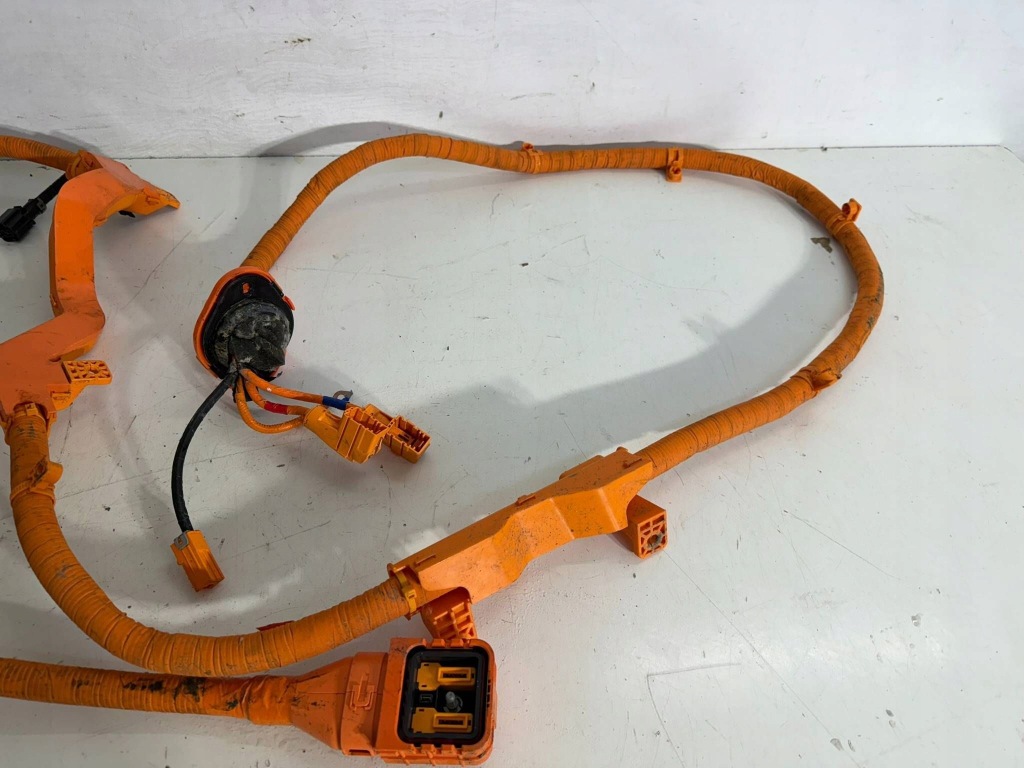 Шланг wysokiego напруги kia sportage v 1.6 t-gdi 24- hybrid eu Зі Шроту