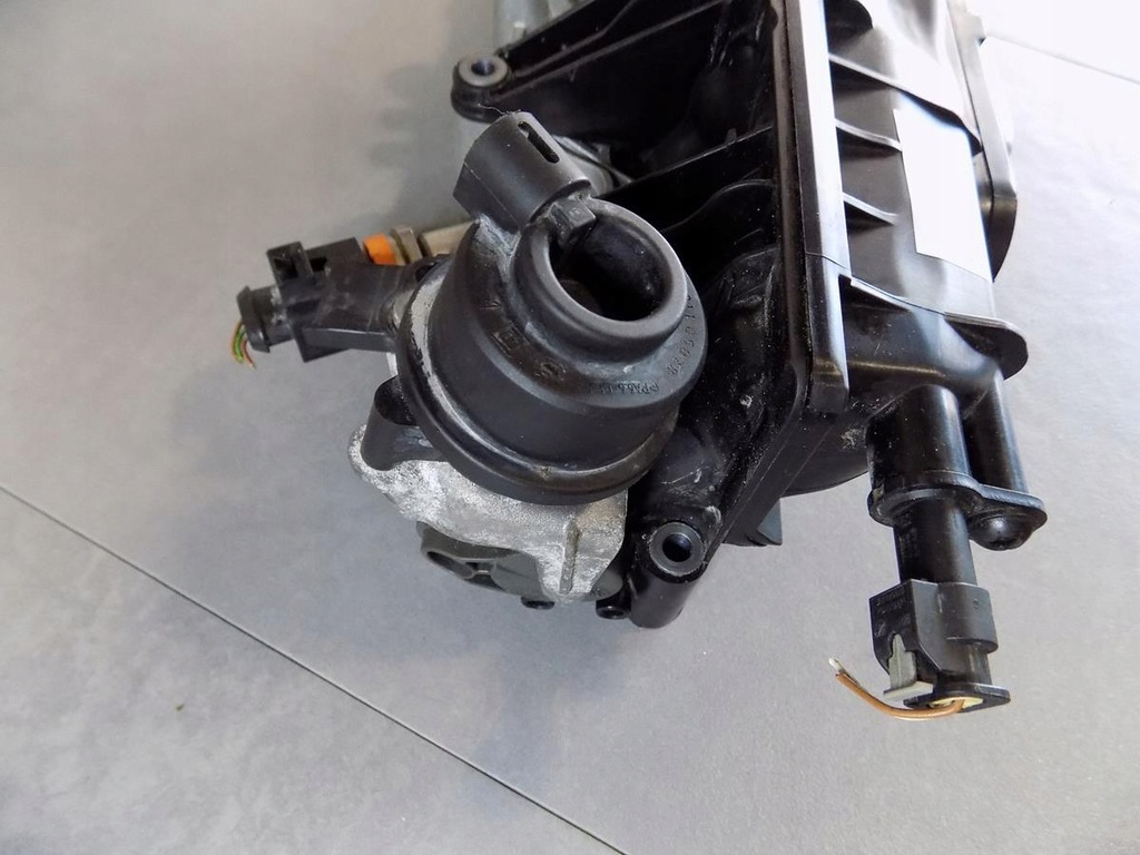 фото №7, Audi s8 a8 d4 коллектор всасывающий 079133109f