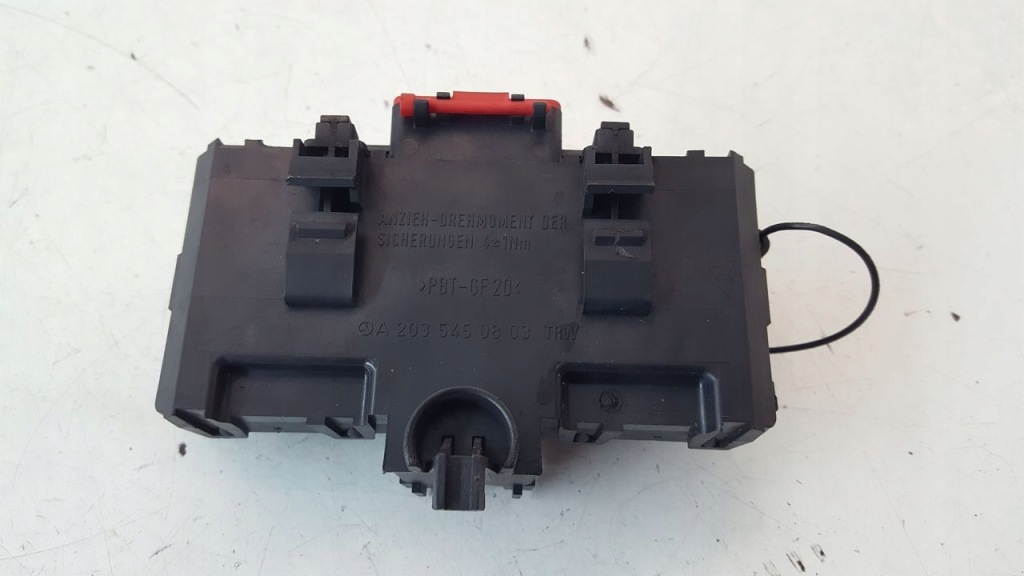 Коробка запобіжників mercedes w203 1,8 в Україні