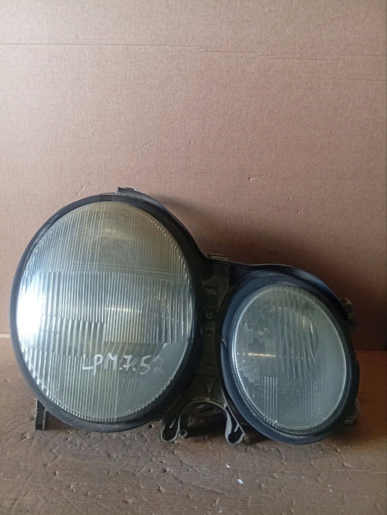 фото №1, Лампа права передня правий перед mercedes-benz w210 150608-00