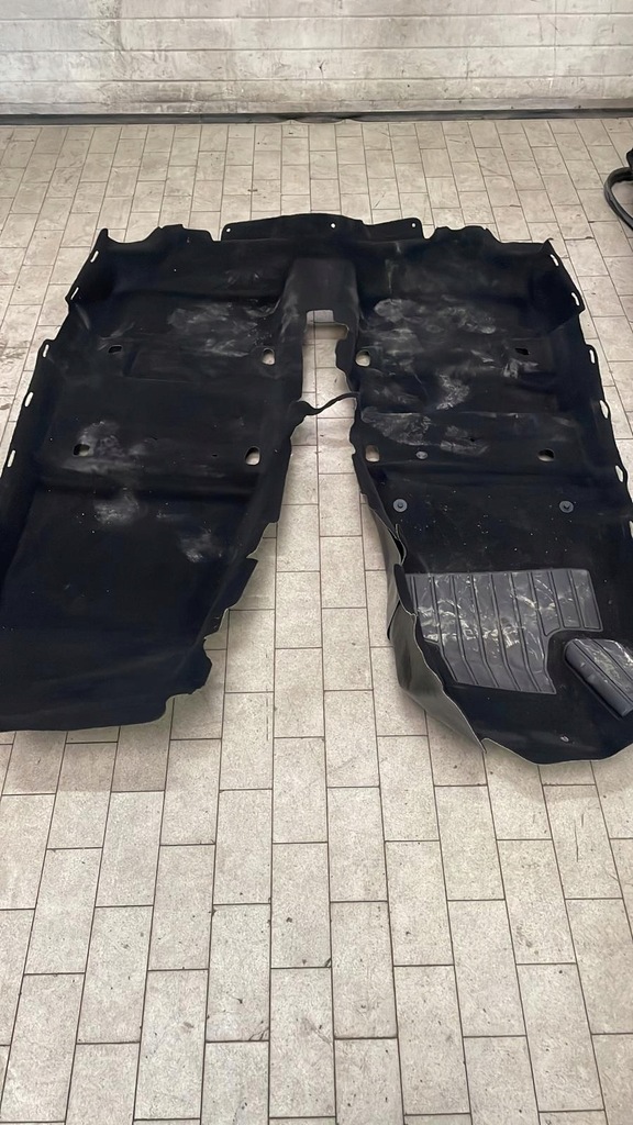 фото №2, Підлога килимок обшивка кабіни renault clio v стан b.dobry