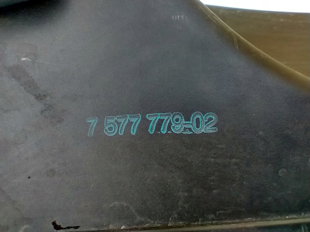 Bmw 6 e63 e64 корпус фильтра воздуха расходомер 7577779 7551638 в Украине