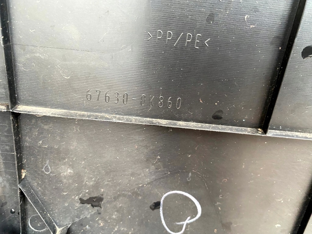 фото №14, Hilux viii 15- 1,5 кабіни обшивка оббивка двері лівий правий перед задня