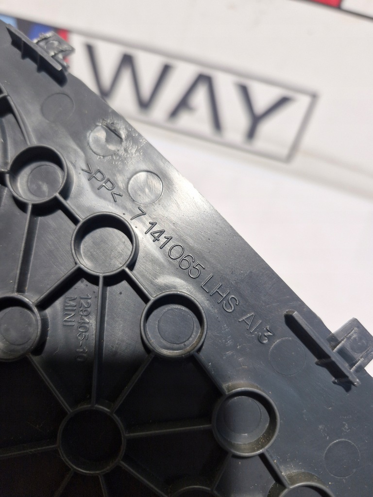 фото №2, Mini cooper r50 r52 r53 защита заглушка консоли 7141065