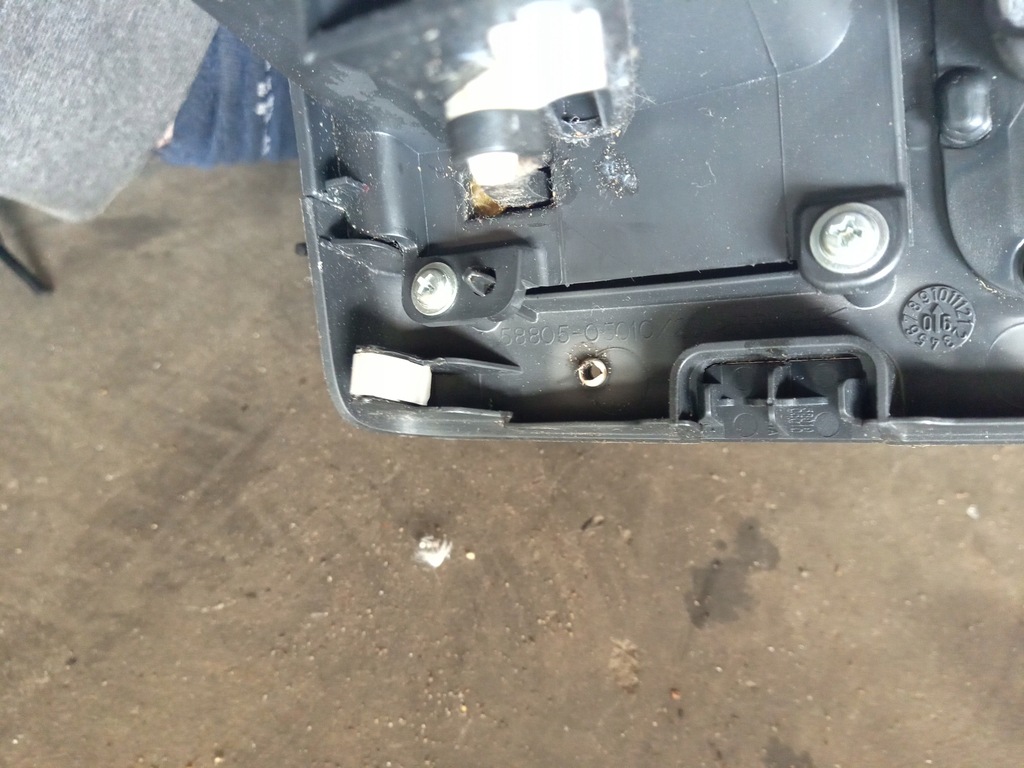 фото №8, Бардачок туннель toyota avensis t25 5880505010 5553905070 58805-05010