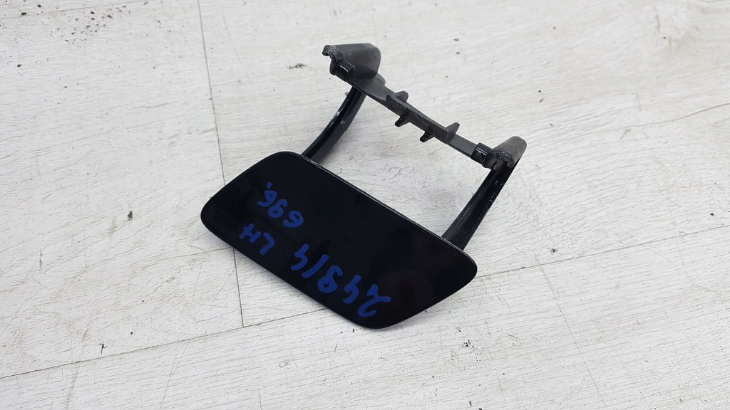 фото №1, Mercedes w176 amg заглушка распылителя левая 696