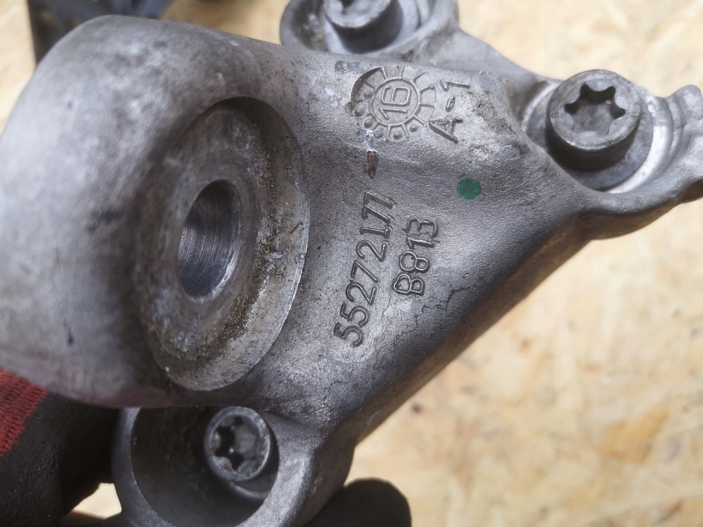 фото №3, Alfa romeo giulia кронштейн двигуна 55272177