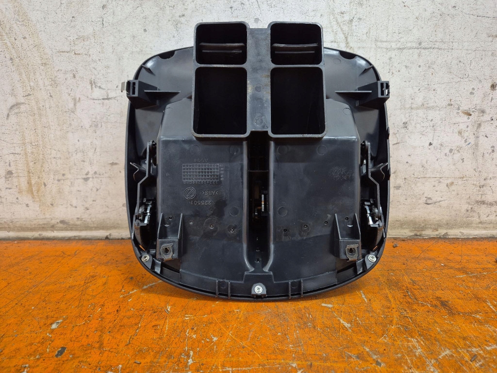 фото №4, Alfa romeo 147 решётка обдув средняя 225501