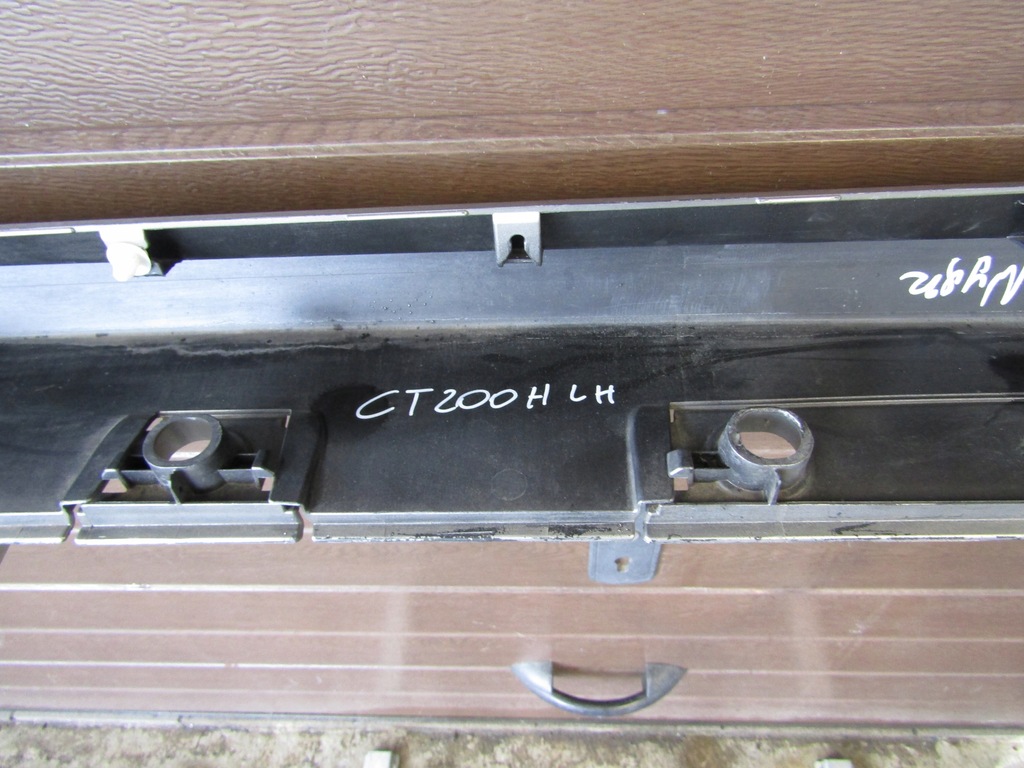 фото №10, Молдинг порог левая lexus ct200h ct 200 h порог 10-