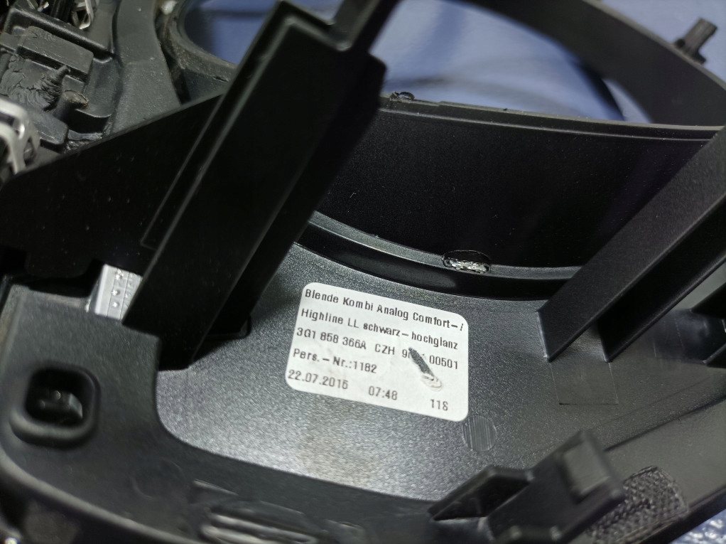 фото №8, Vw passat b8 рамка корпус спидометра 3g1858366