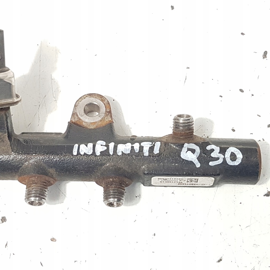 фото №5, Молдинг впрыскная infiniti q30