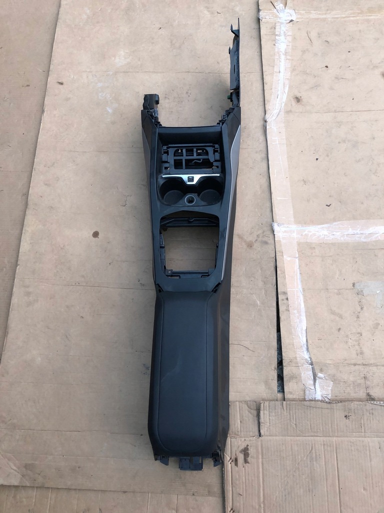 фото №1, Тунель підлокітник bmw f40