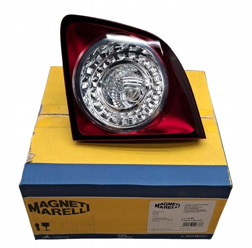фото №1, Magneti marelli лампа правый задняя 718121201221 vw golf 5 plus a