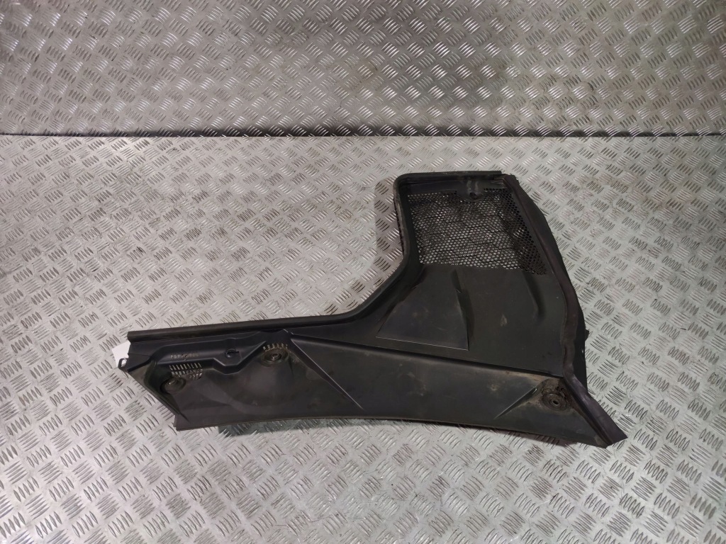 Купити Mercedes-benz c w205 2017 жабо a2058308404