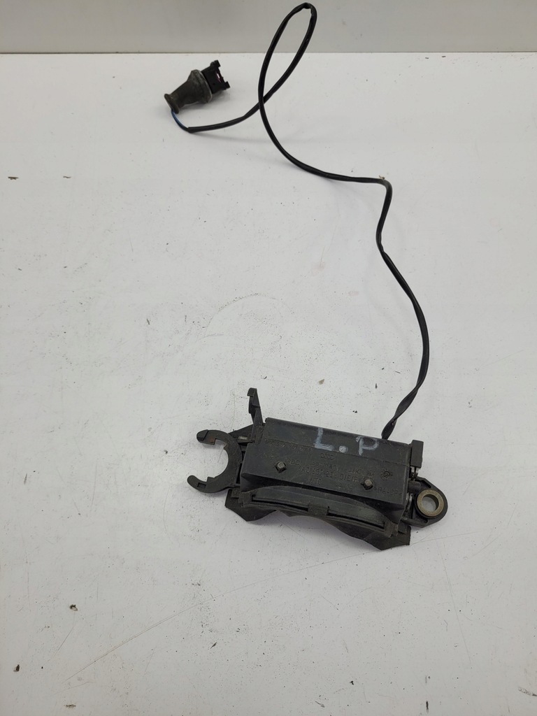 фото №2, Ручка дверь audi a3 8l a4 b8 ld1b