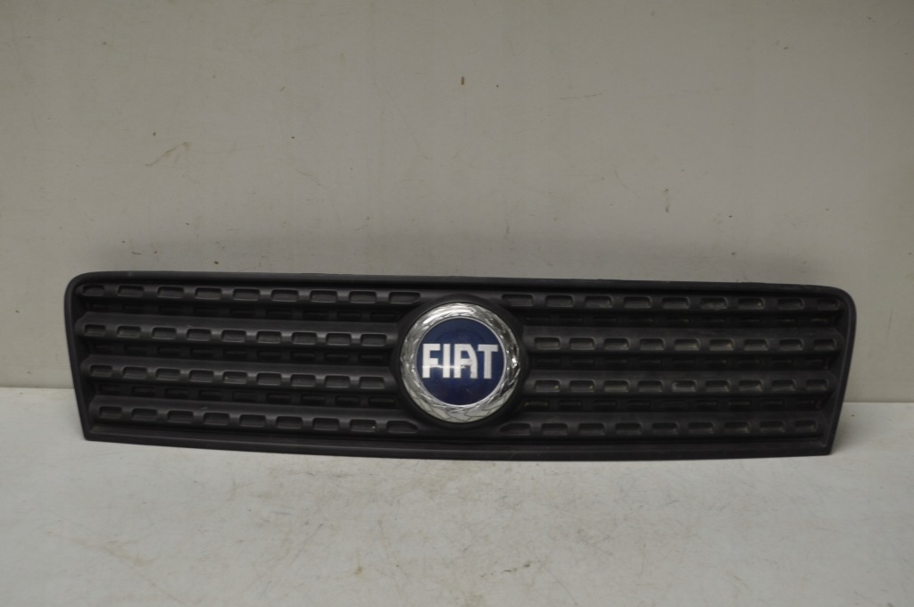 Купить Решётка  решётка радиатора бампера fiat punto 2 рестайлинг  46849442