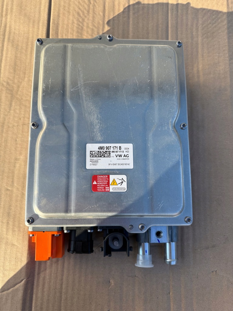 фото №1, Конвертер напряжения audi q7 q8 4m0907171b....