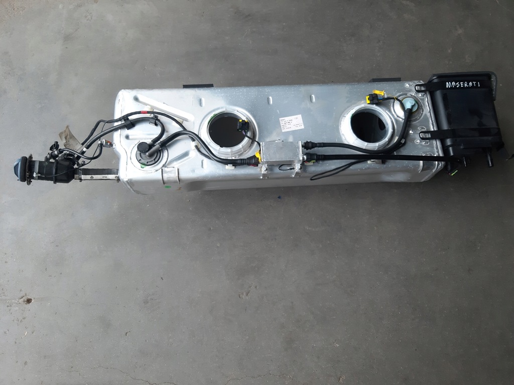 фото №1, Бак пального bak maserati quattroporte v