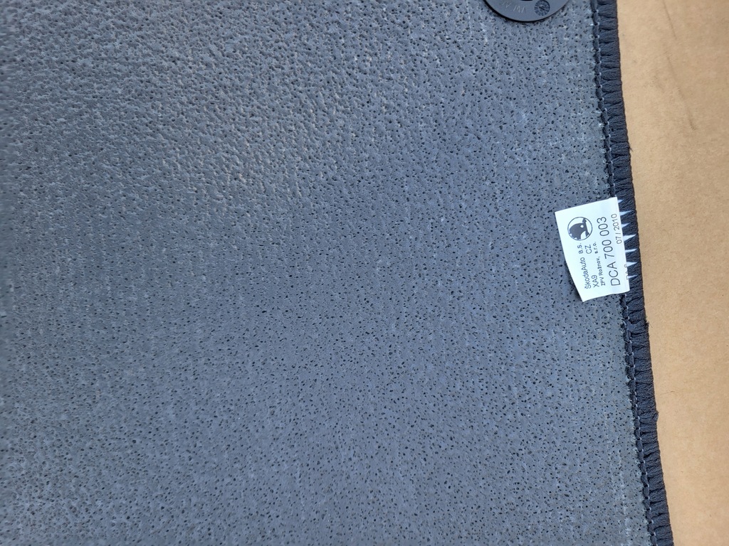 фото №11, Коврики велюровые комплект 4 szt. skoda fabia ii 2 5j оригинал