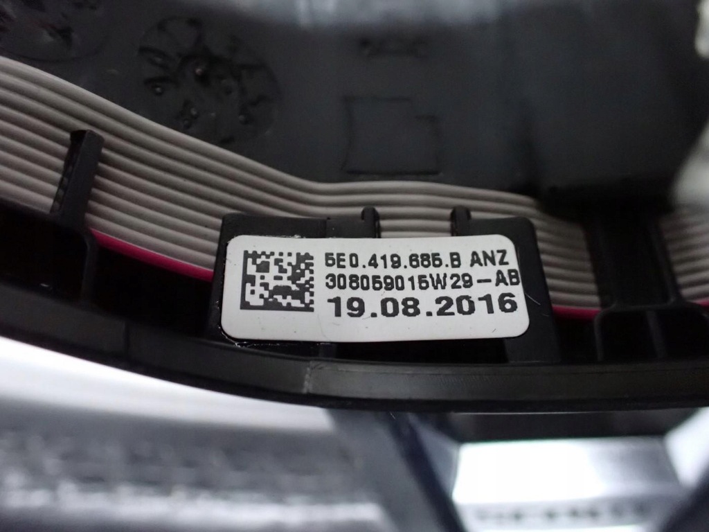 фото №7, Воздуховод мультифункция кожа 5e0419091bd skoda octavia scout iii 5e 16r