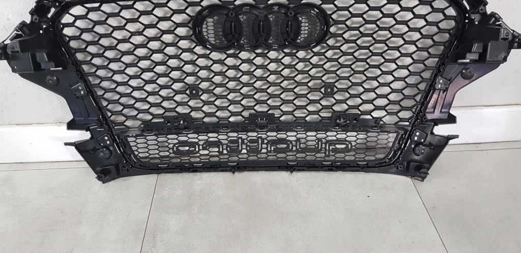 фото №13, Audi rs3 lift 8v4 решітка радіатора решітка радіатора бампера перед 8v4853653